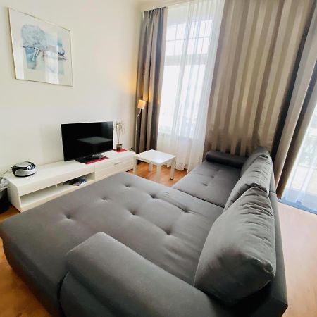 Doppelzimmer Humidor, Direkt Am Alten Strom Rostock Zewnętrze zdjęcie